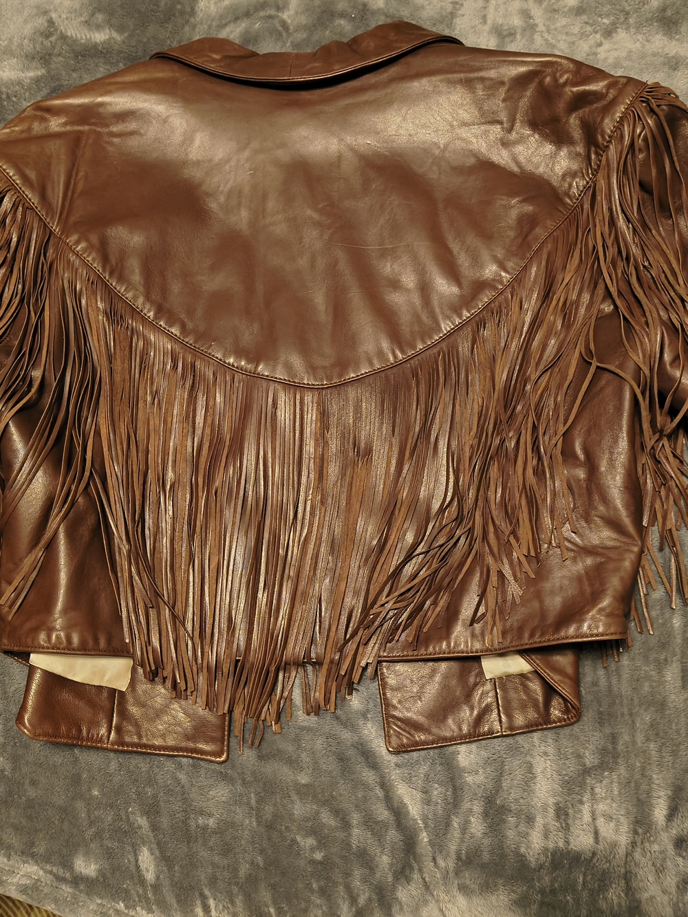 Vintage-Inspired Brown Leather Fringe Jacket by Continental - Picture 5 of 5